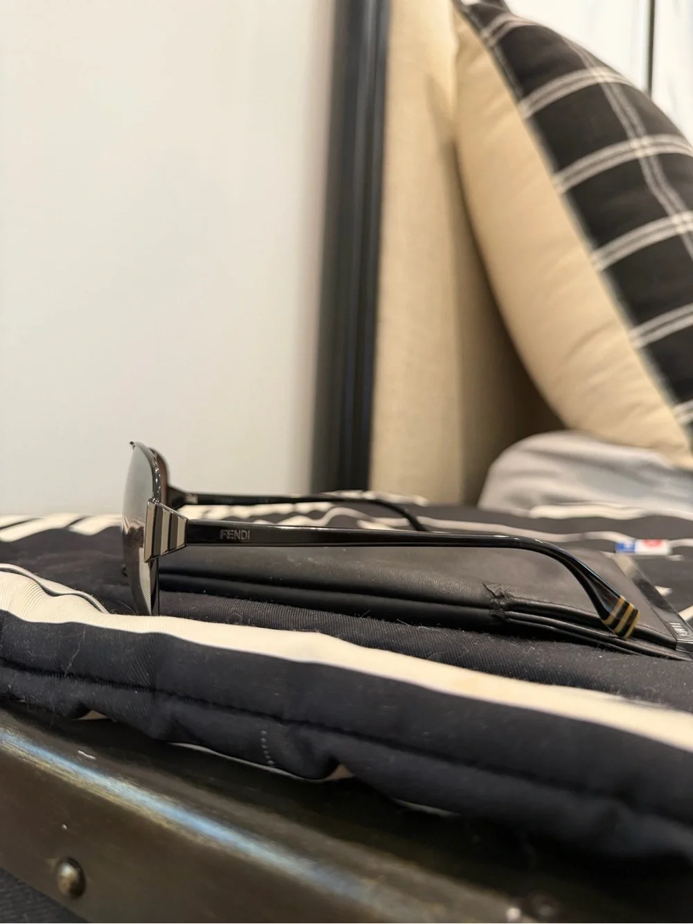 Fendi Black Sunglasses Temple Arm FF 0018/S